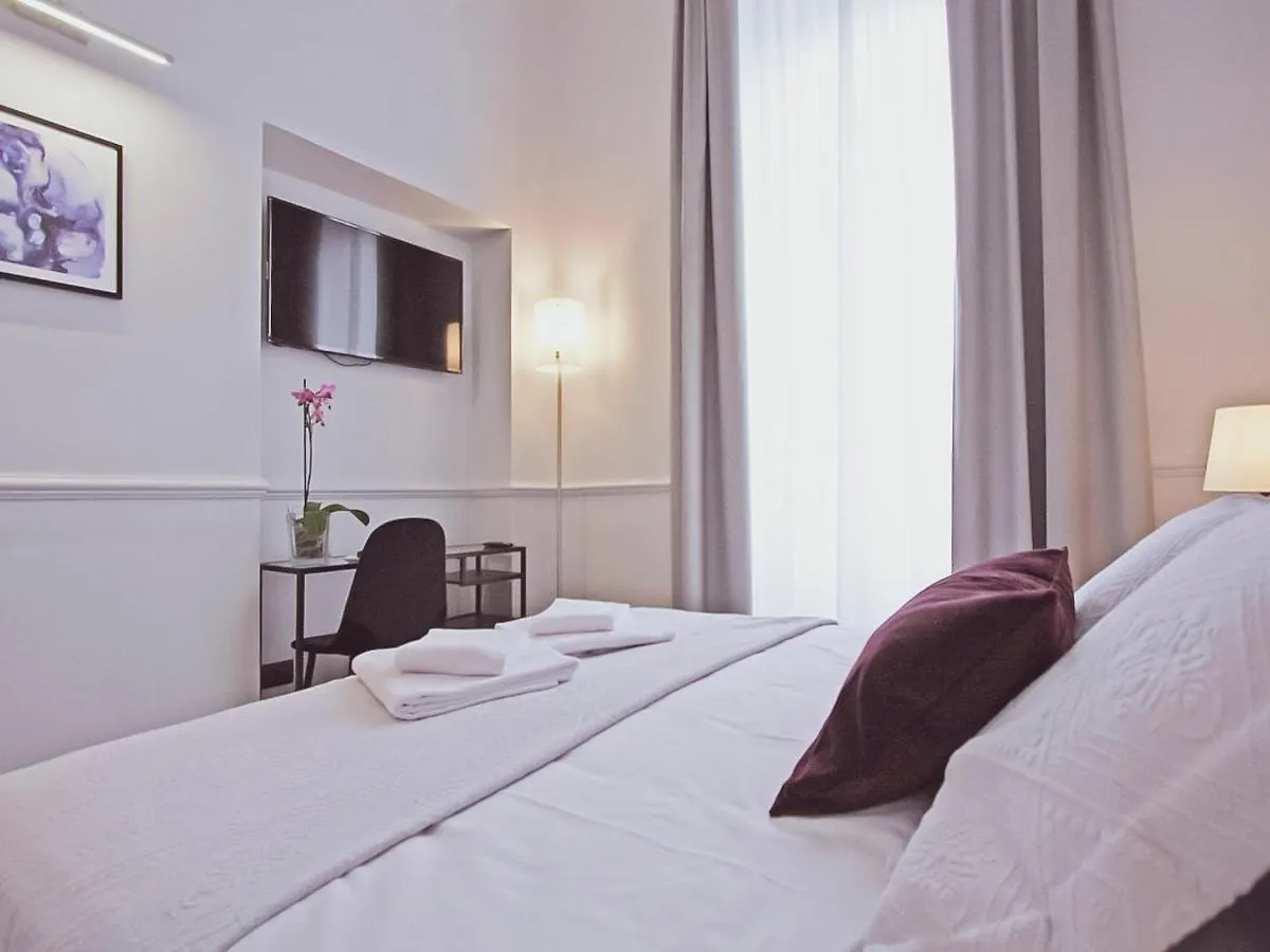 Gemini Suites Navona location